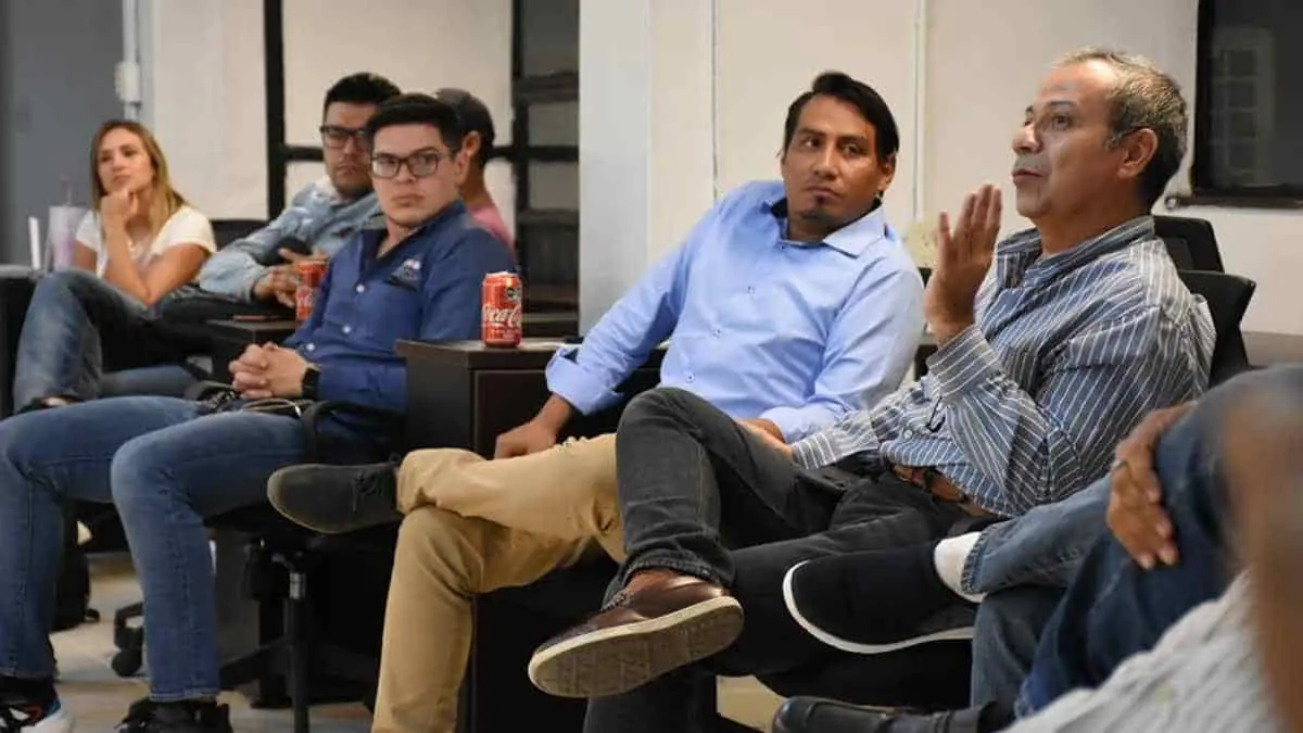 Apoyan a emprendedores