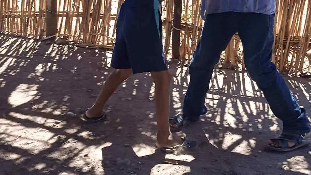 Requieren calzado hijos de los desaparecidos de Loma de Bácum