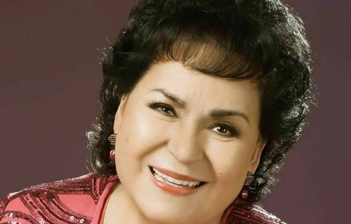 Internan de emergencia a Carmen Salinas por derrame cerebral