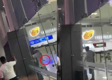 Video. Hombre armado secuestra camión de pasajeros en Mazatlán