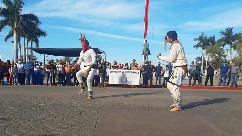 Colorido y concurrido desfile revolucionario en Cajeme