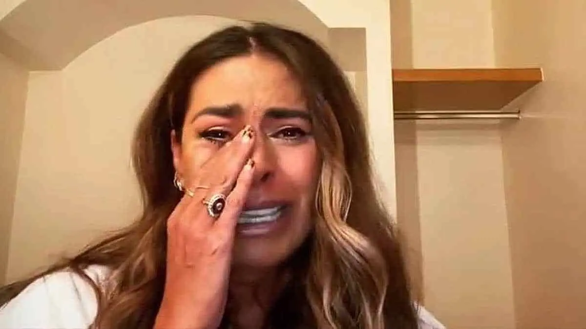 VIDEO: Galilea niega vínculo con El Barbas e Inés Gómez Mont