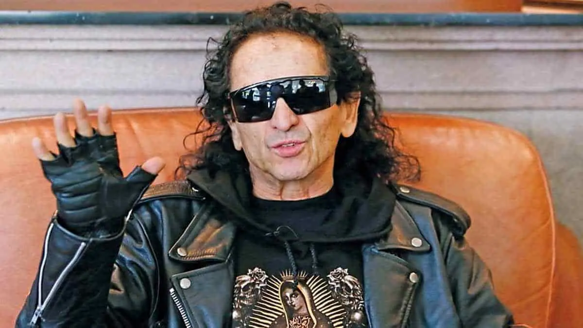 Antes de ser rockero, Álex Lora quería estas profesiones