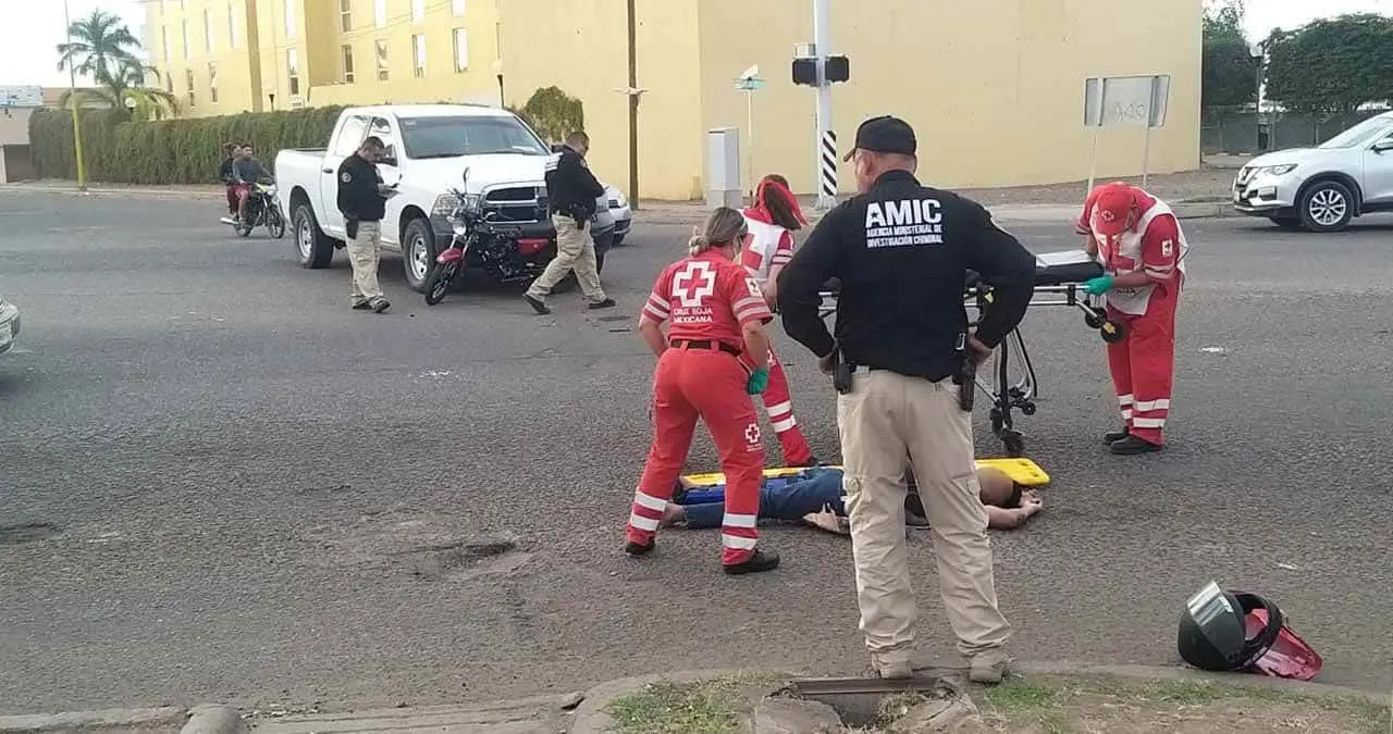 Protagonizan elementos de la AMIC accidentes de tránsito