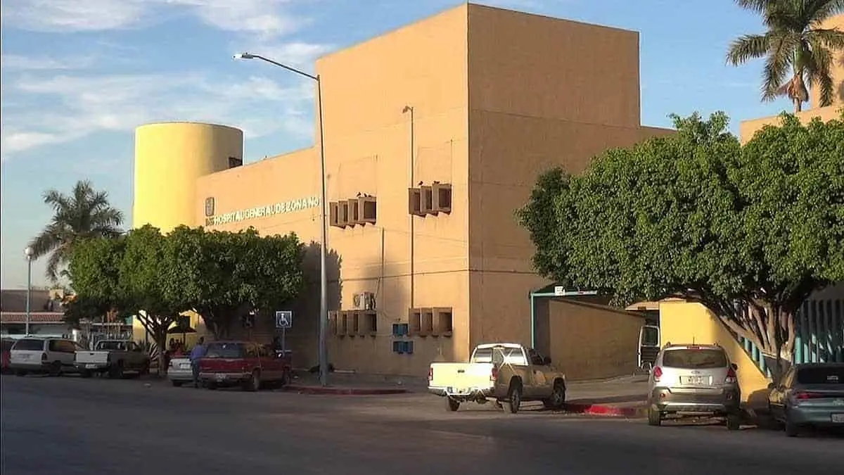 Continúan los plantones por el hospital del IMSS en Navojoa