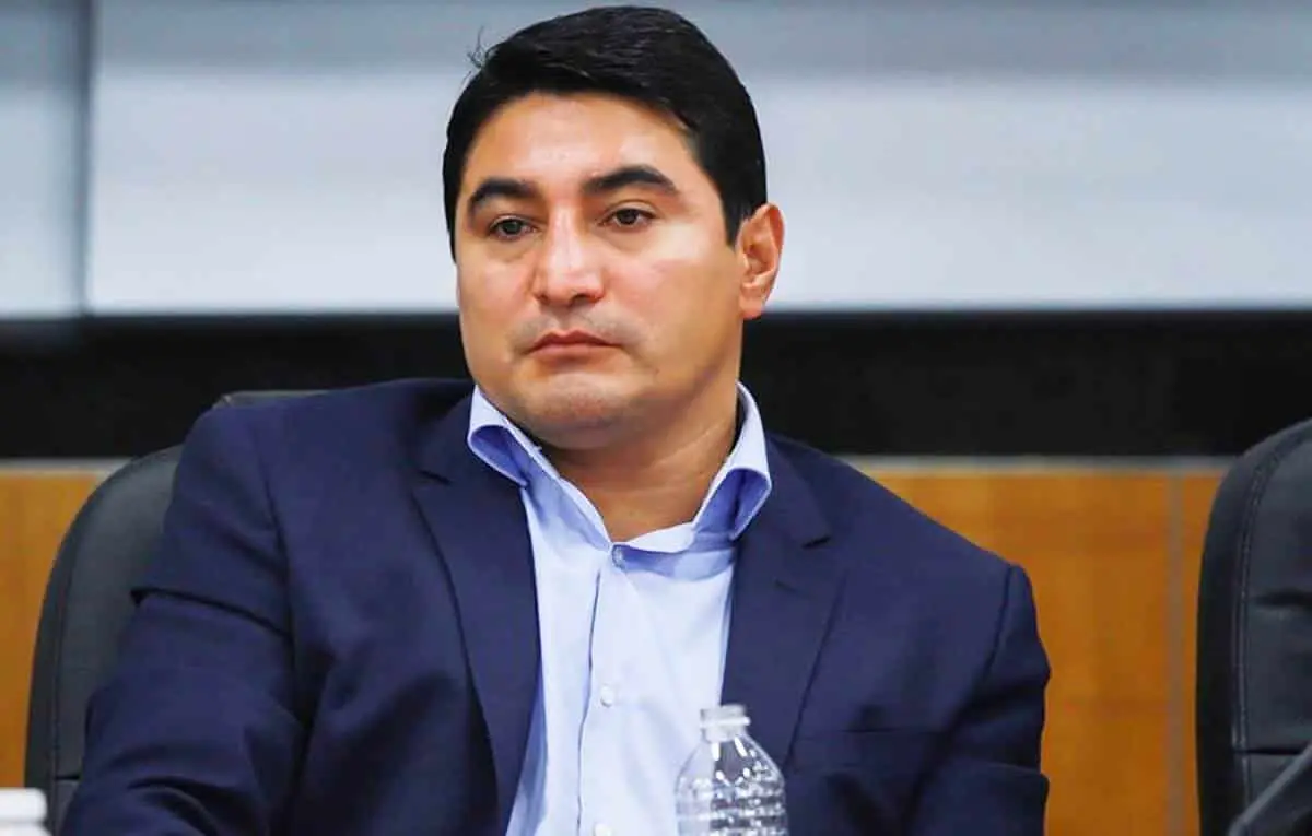 Erik Morales reveló la causa de muerte de su hijo