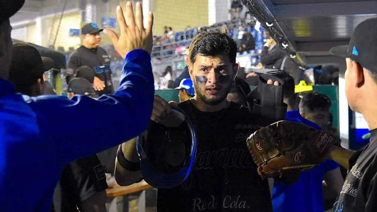 Yaquis tablea a Charros y se trae la serie