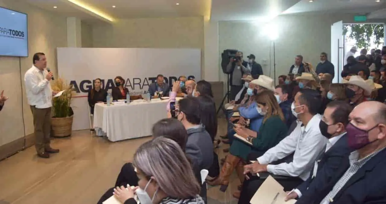 Desean resolver escasez de agua