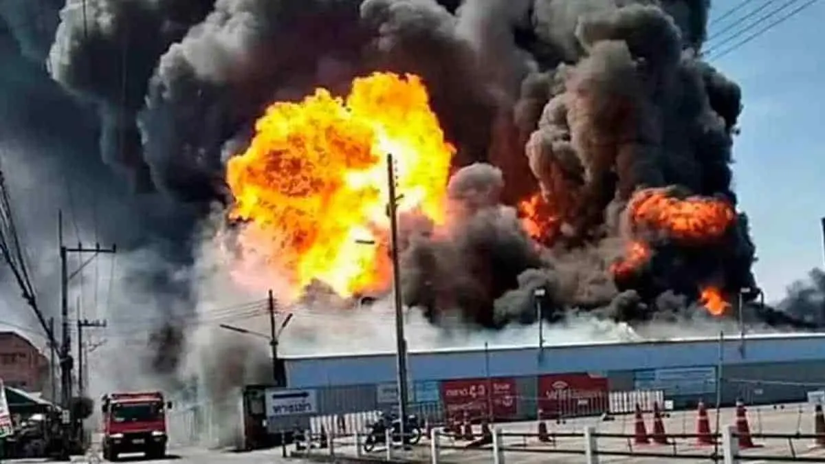 VIDEO: Explota la empresa de su jefe porque le estresaba