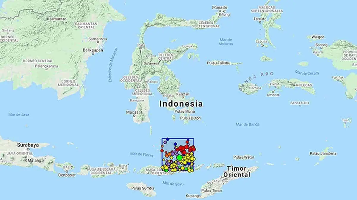Sismo de 7.6 grados sacude Indonesia; hay alerta de tsunami