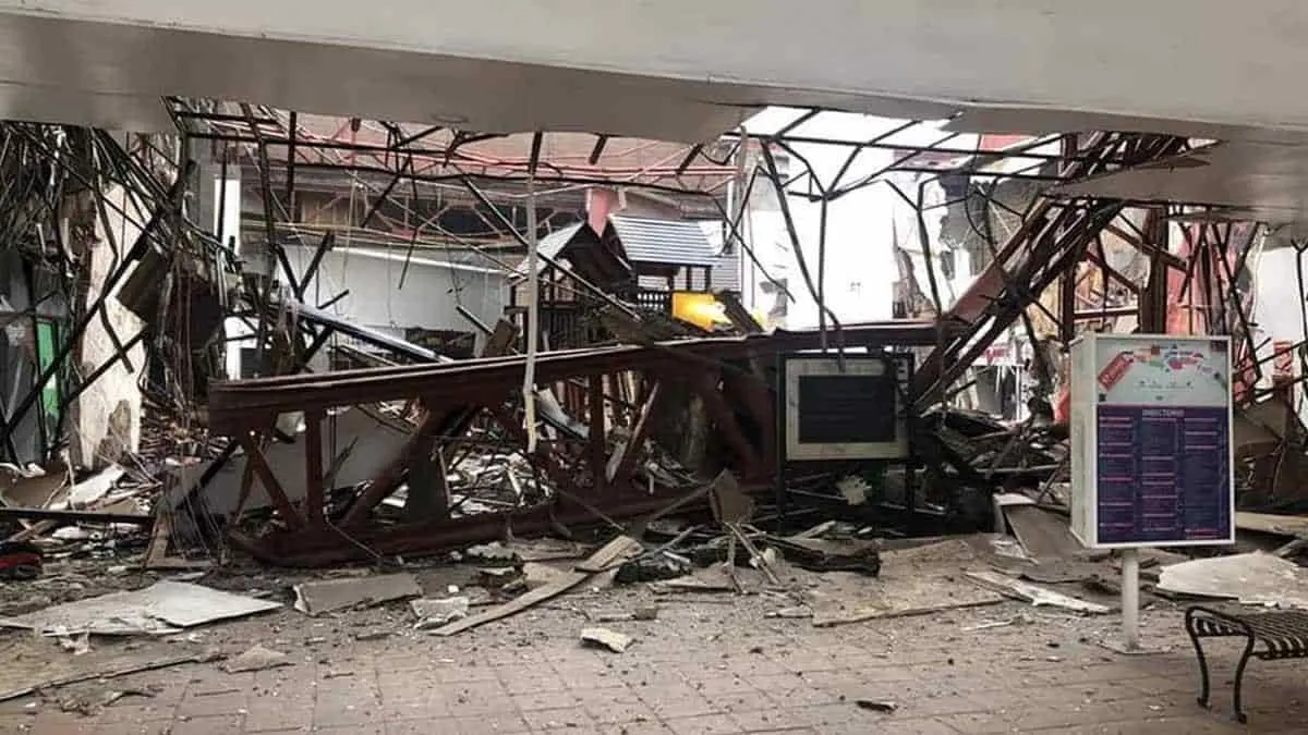 VIDEO. Momento del derrumbe de techo en Plaza Otay; hay un muerto