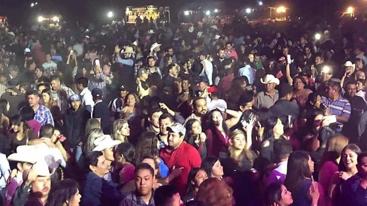 Suspenden bailes masivos en Huatabampo