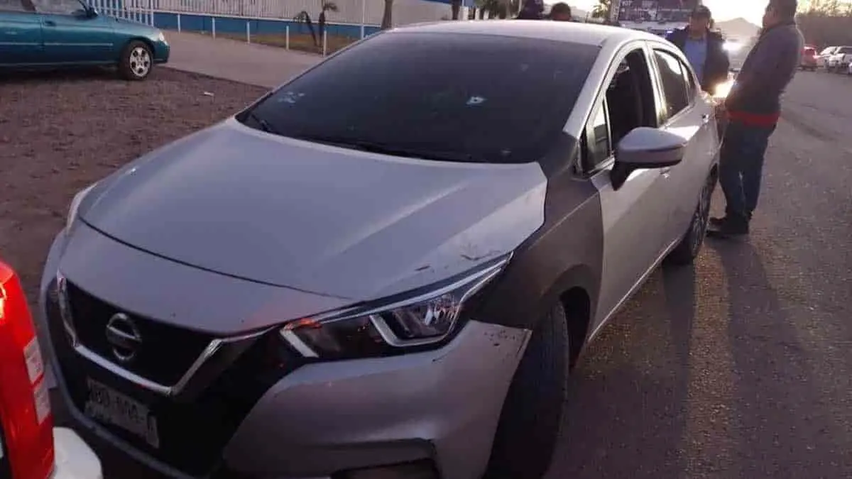 Intensa persecución balazos en Villa Bonita para robarle su auto