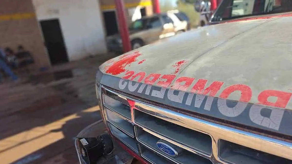 Paisano se luce en su camioneta y le cuesta la vida