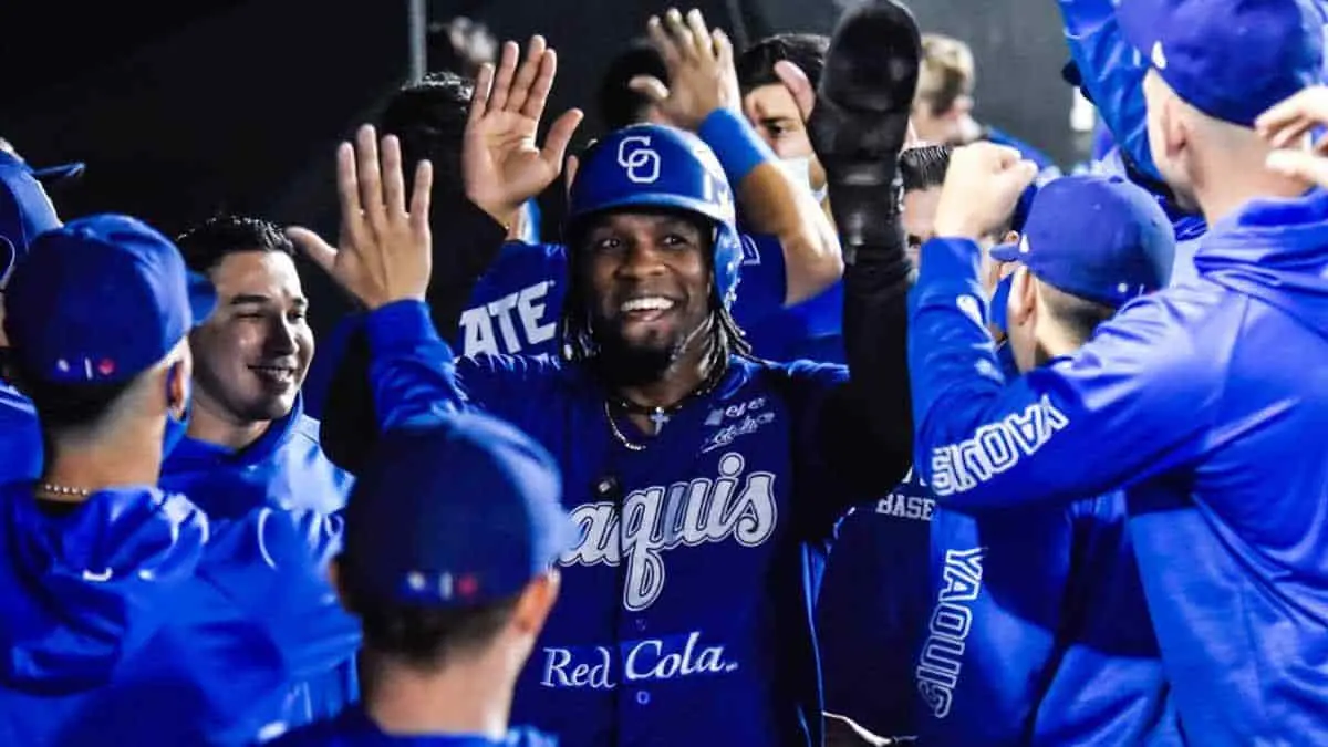 Yaquis manda en casa y apalea 10-2 a Naranjeros