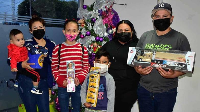 ISA Multimedia cumple el Deseo Navideño de niñas y niños