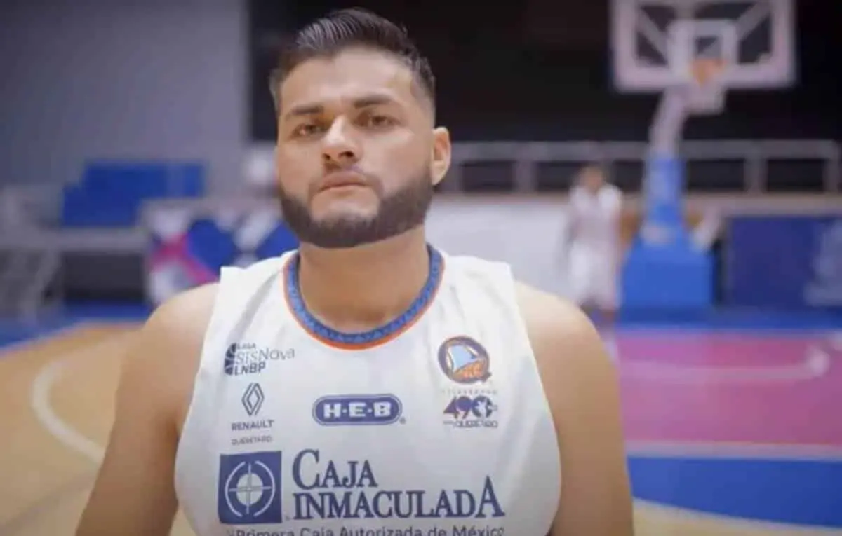 Encuentran con vida al basquetbolista mexicano Alexis Cervantes
