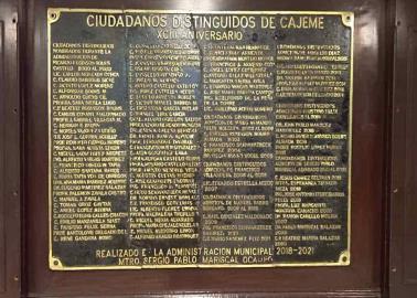 Retirarán placa de Palacio con errores ortográficos