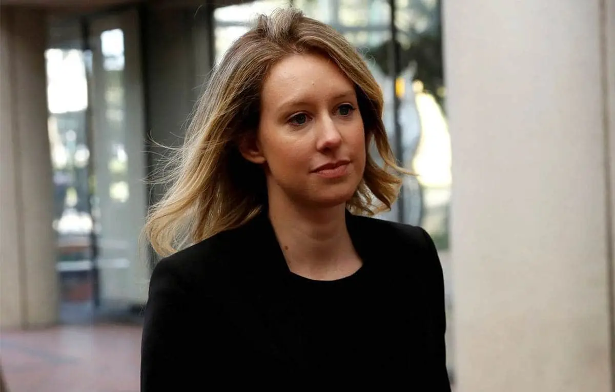 Fundadora de Theranos es condenada por fraude y conspiración