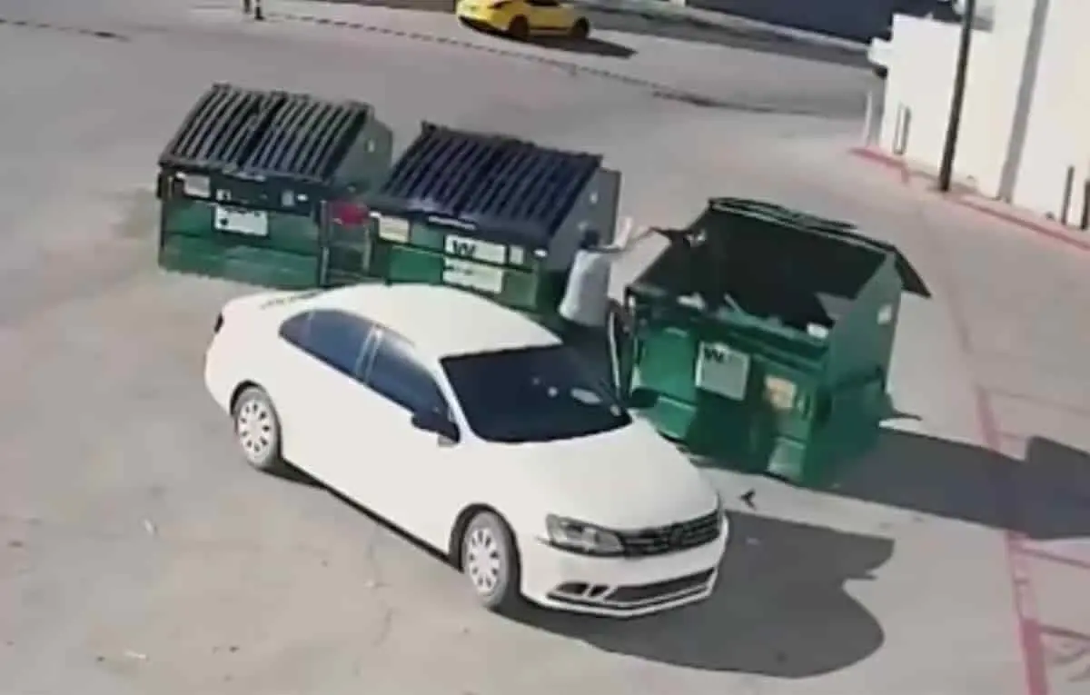 Mujer de 18 años tira a su bebé recién nacido a la basura