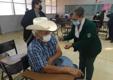 Concluye vacunación de refuerzo en adultos de 60 y más