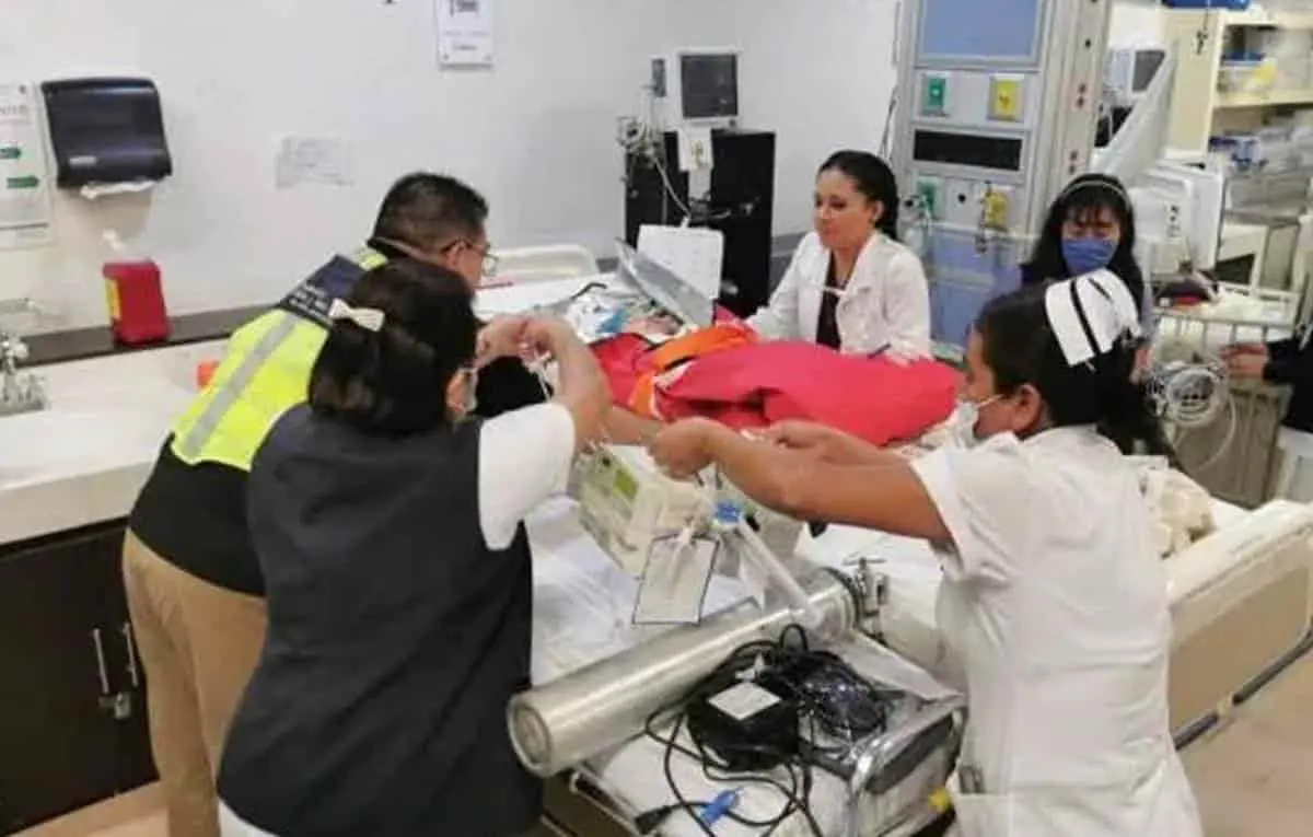 Le cae olla hirviendo a bebé de un año