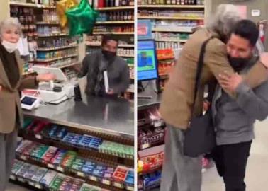 VIDEO. Anciana gana la Lotería y compensa al vendedor del boleto