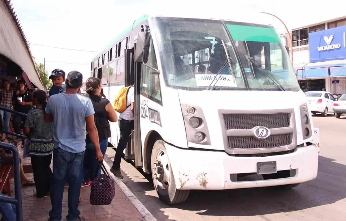 Buscan evitar huelga de transporte