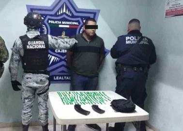 Traía casi 100 dosis de crystal y dos cargadores de arma larga