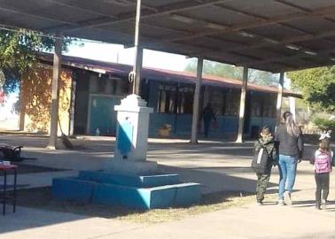 Regresan a las aulas de la primaria Ricardo Flores Magón