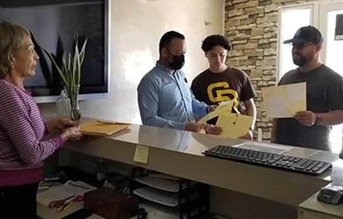 Quieren legalizar su auto