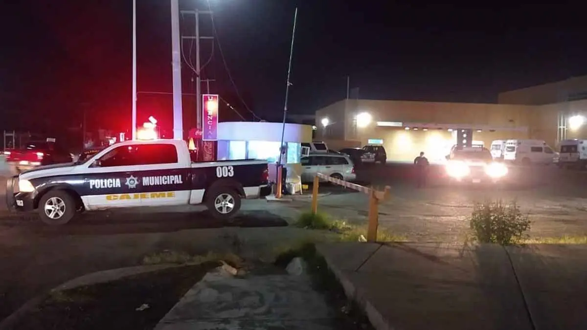 Se resiste a que le despojen de sus pertenencias y lo balean