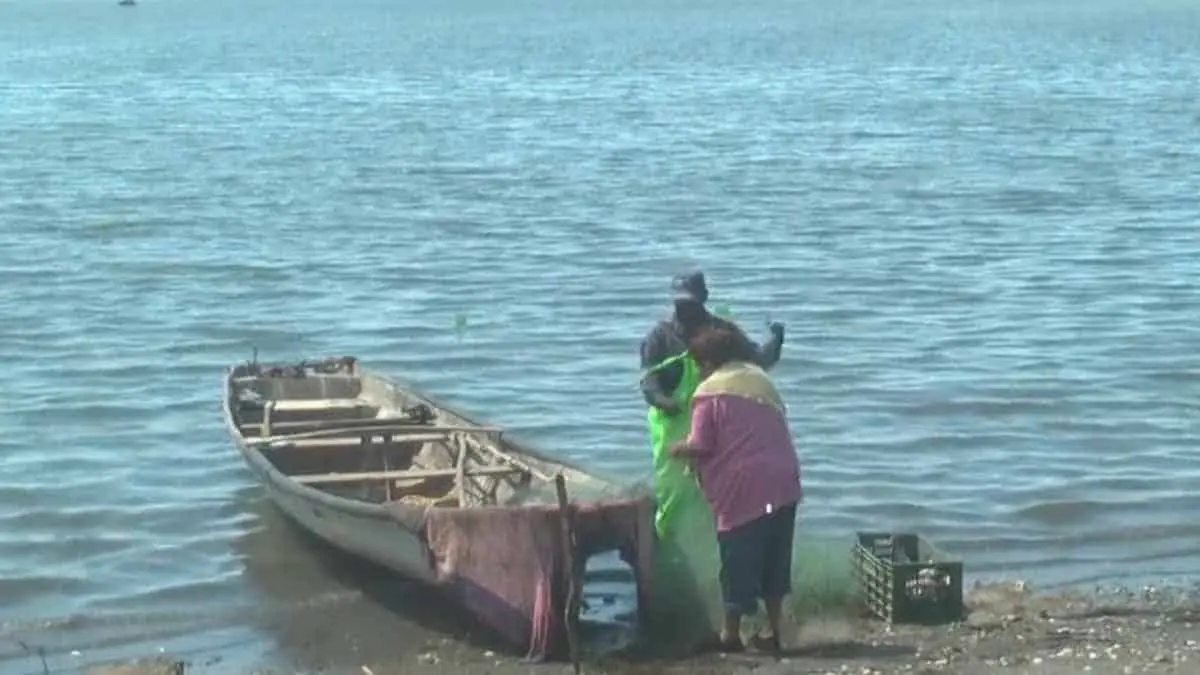 Quieren pescadores ayuda, no palabras