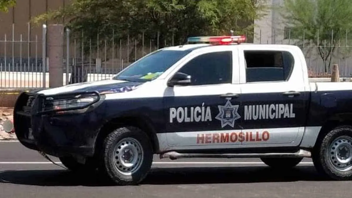 Agarra a palazos a su padrastro