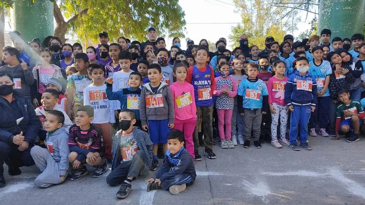 Celebran la pedestre "Don Benito Juárez"