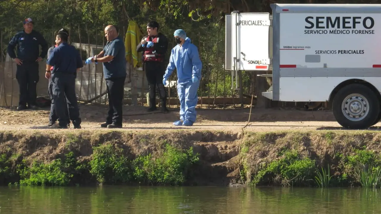 Flota hombre sin vida en Canal Bajo