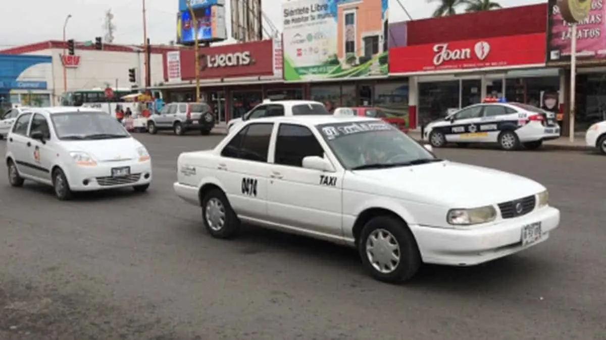 Desatore del Congreso la propuesta de taxis colectivos