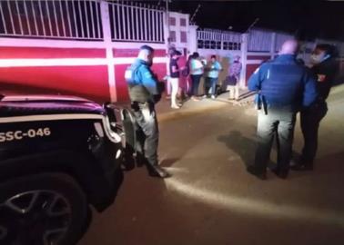 Padres y abuelos se olvidan de recoger a niño en la escuela