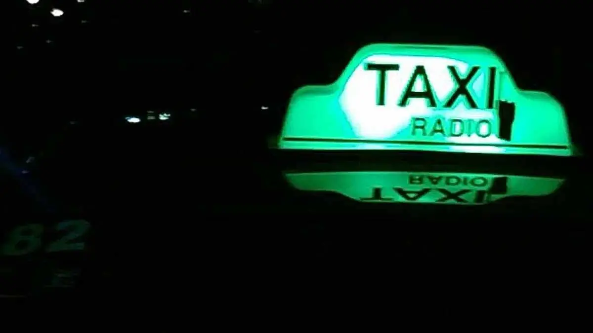Mujer apuñala a taxista y lo deja grave; dice fue defensa propia