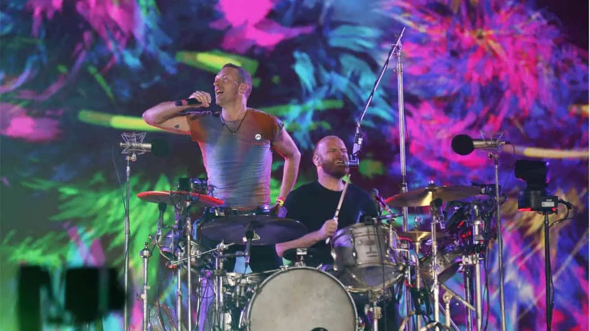 Coldplay canta Amor Eterno y el Foro Sol se estremece