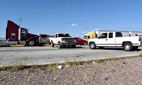 Yaquis y gobierno estatal negocian levantamiento de bloqueo