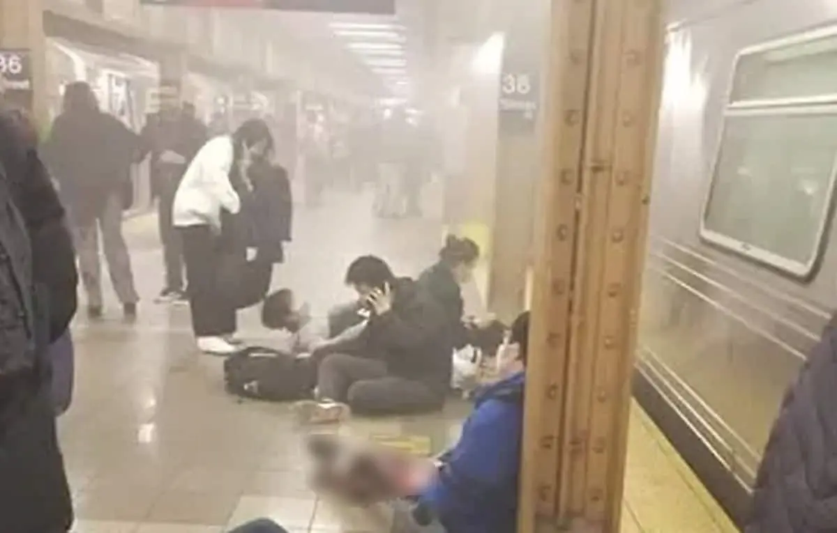 Tiroteo en Metro de Nueva York deja al menos 16 heridos