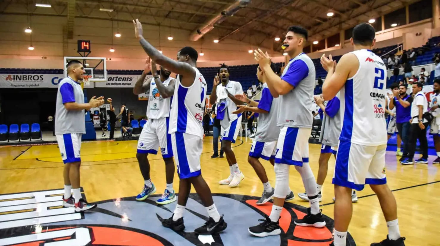 Halcones detiene a Astros de Jalisco