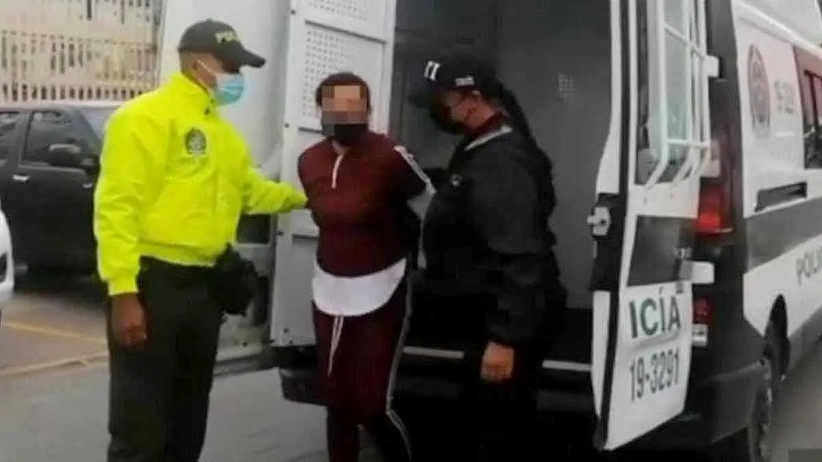 Ordena asesinato de embarazada para arrancarle al bebé