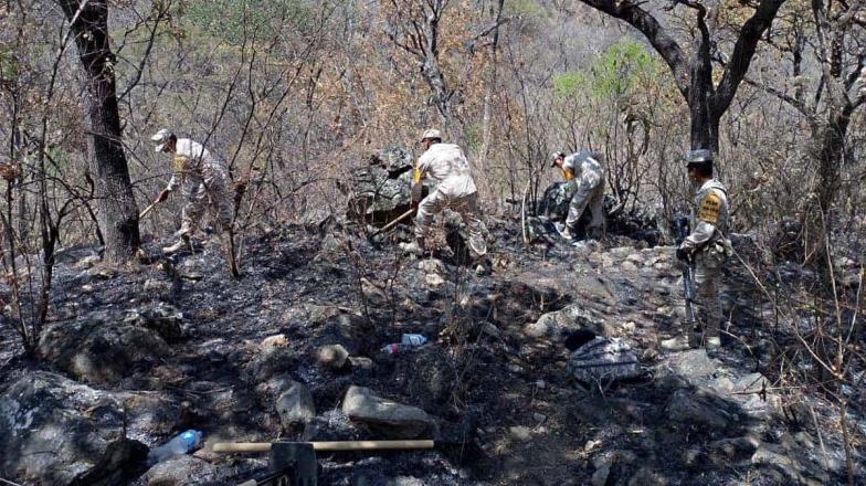 Alfonso Durazo reconoce a los brigadistas en incendio en Álamos