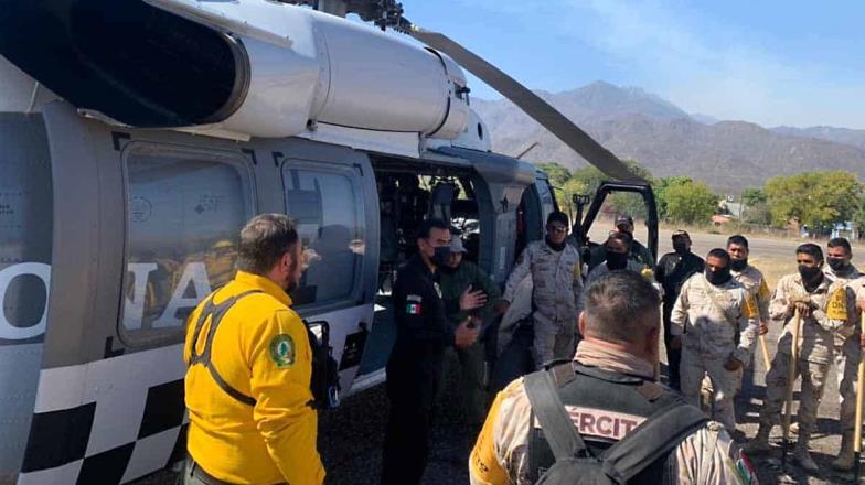 Alfonso Durazo reconoce a los brigadistas en incendio en Álamos