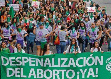 Organizaciones reciben millonario presupuesto pro aborto