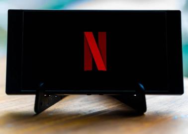 Las acciones de Netflix caen un 30%