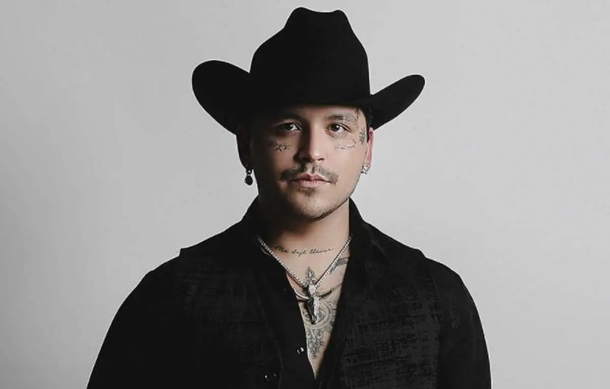 Christian Nodal confiesa que le fueron infiel: Se siente feo