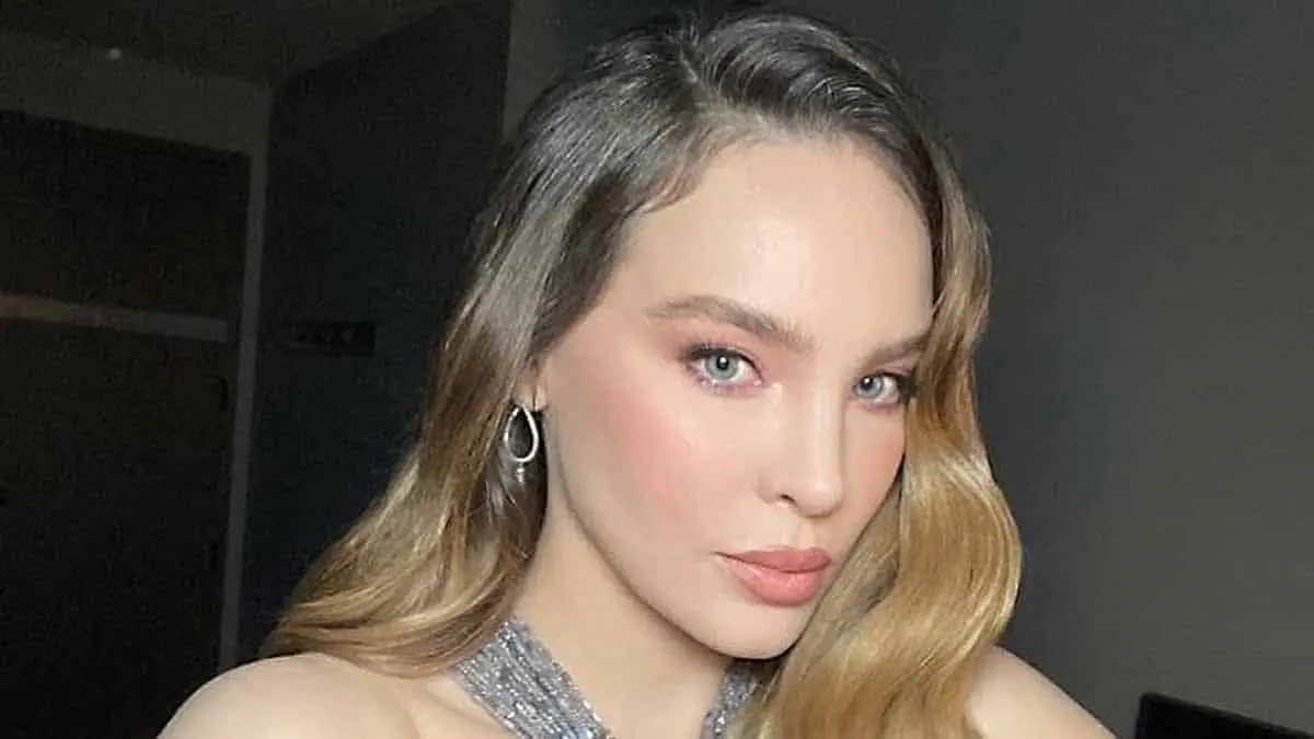 VIDEO: Belinda y su abuelita son dos gotas de agua